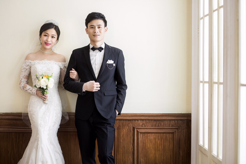 谨定于 二〇一七 年 五 月 十 日  于 环县富来大酒店 举行结婚典礼