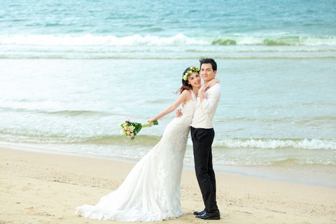 自然清新婚纱照|沙滩婚纱照图片-中山婚纱照欣赏