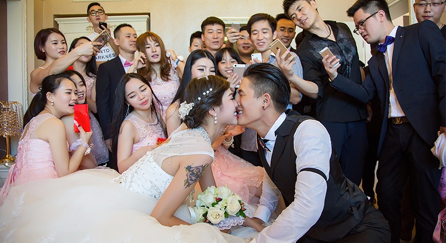 女皇婚礼一条龙套餐: 化妝+摄影+摄像(总监级)