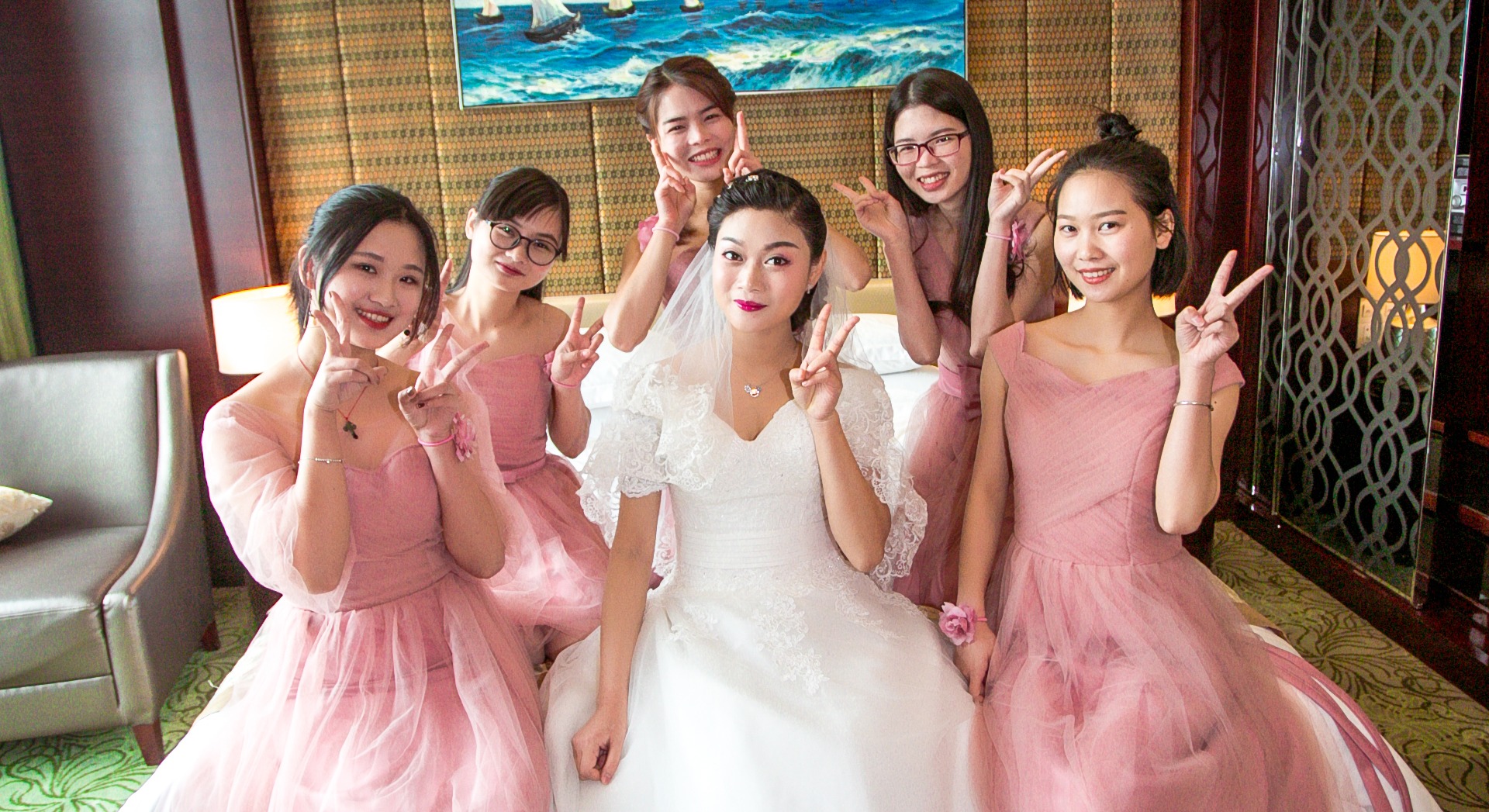 新娘妆全天跟妆——私人订制你的新娘造型