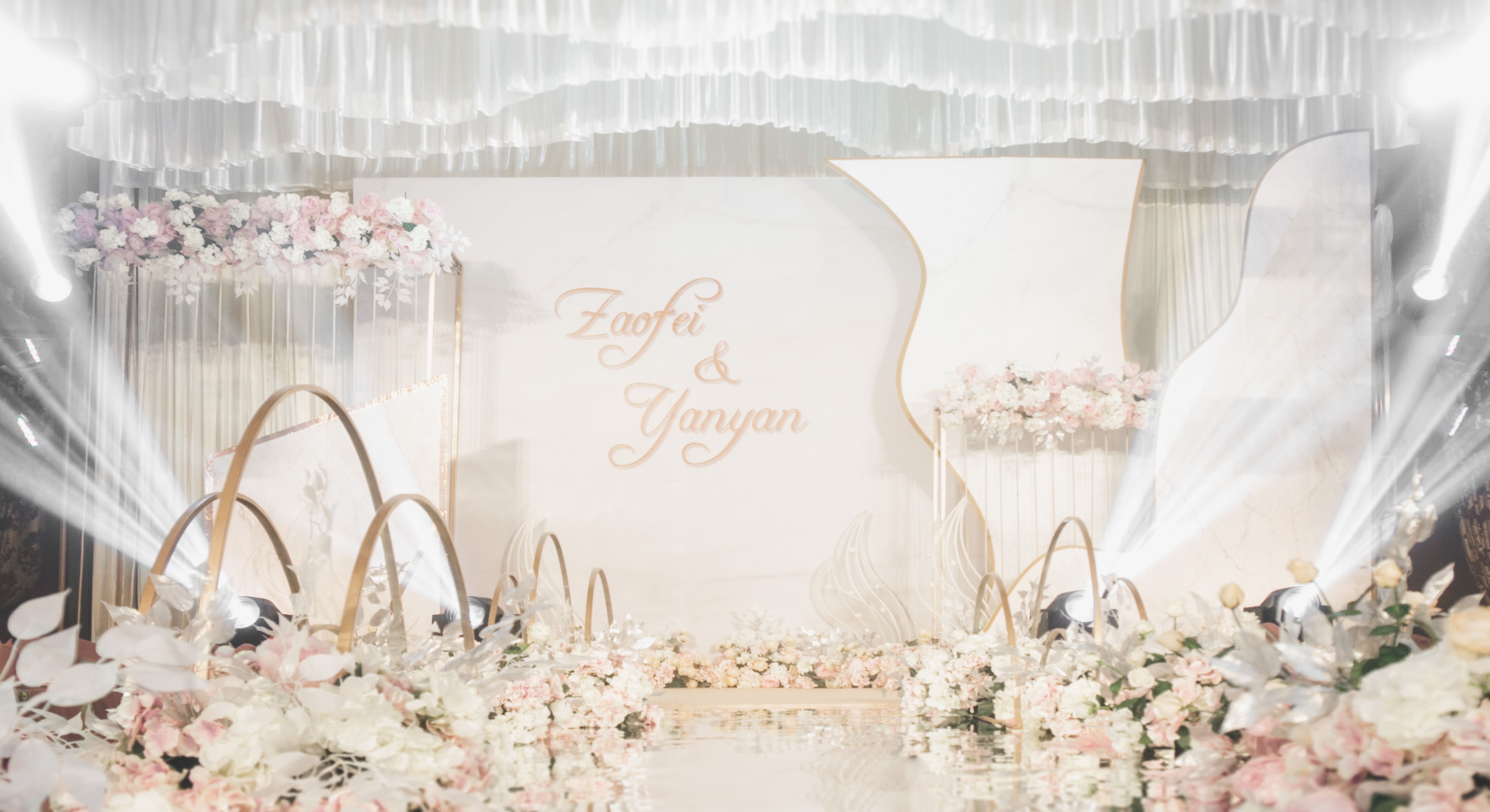 【诺一】一站式大理石纹金属线条感+高空飘蓬设计