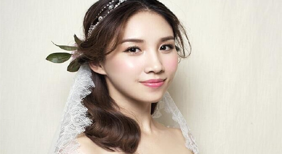 总监档全天跟妆（A套餐）+送伴娘妆+送妈妈妆