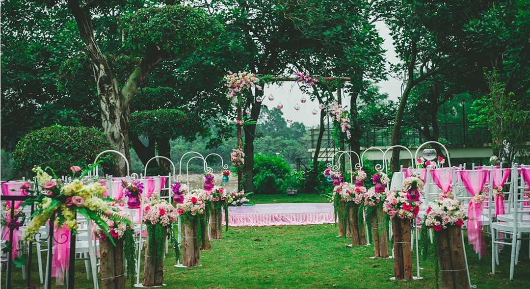 优米婚礼  户外  鲜花  依恋 送化妆师