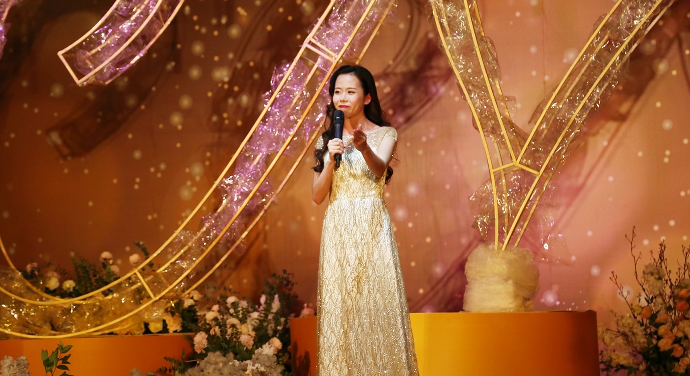 粤语甜蜜婚礼主持—美玲（Melly）