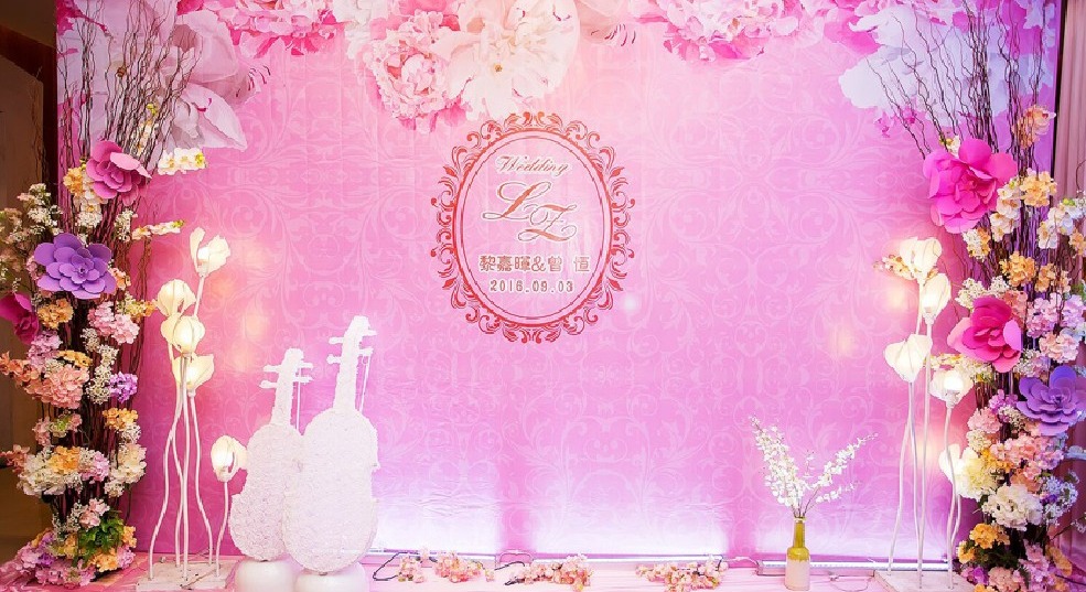 深圳婚礼策划酒店现场粉色布置主持化妆摄影摄像一条龙服务
