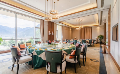 林芝五洲皇冠酒店