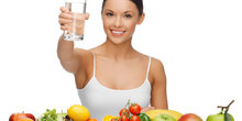 婚前喝水能减肥吗 教你如何喝水