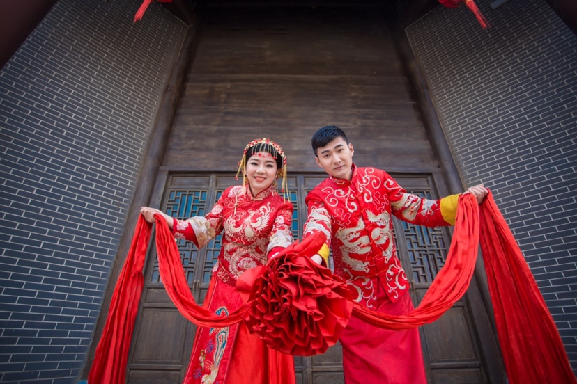 3 480 陈广达& 岳宏 谨定于 2017年4月8号  临沂市兰陵县向城镇金家楼