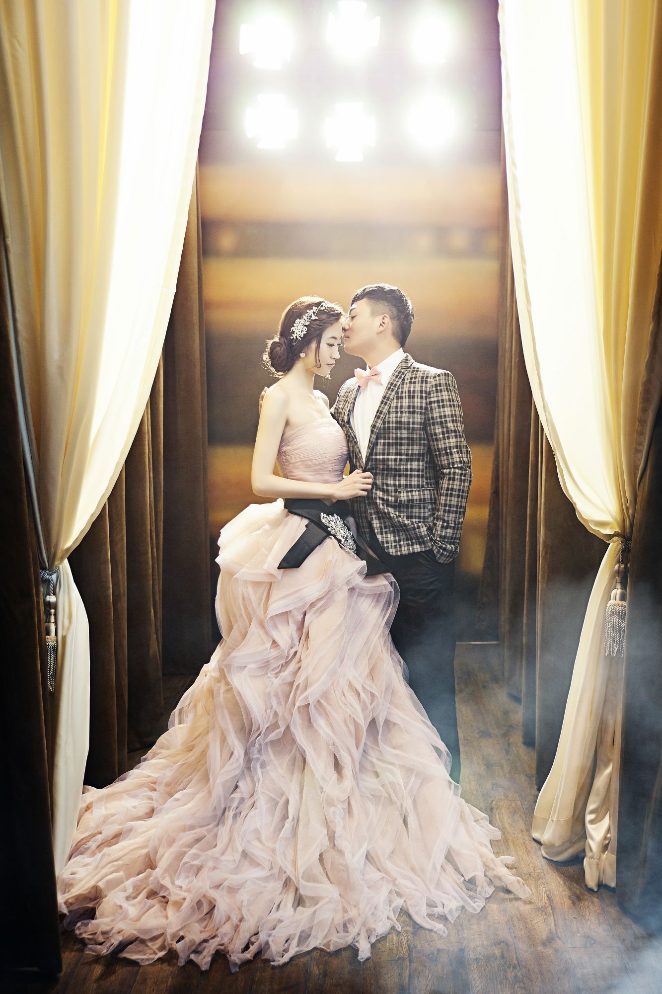 欧式婚纱照|纯色背景结婚照,[欧式, 纯色背景],上海婚纱照,婚纱照图片