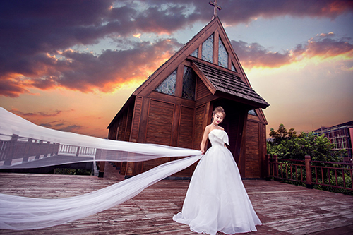 三亚旅拍婚纱照，必不可少的高端手法