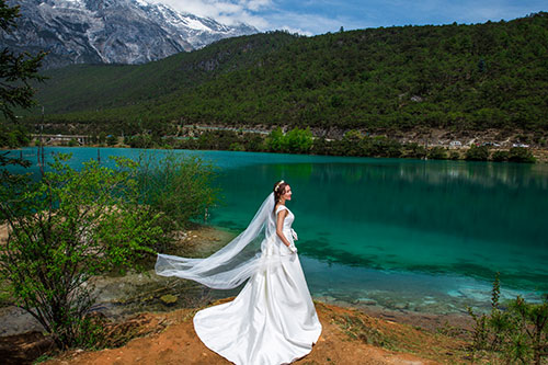 婚纱摄影有几种风格，当下最流行的几种婚纱摄影风格