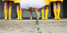 下雨天，创意跟婚纱照更配喔，超棒的雨中婚礼