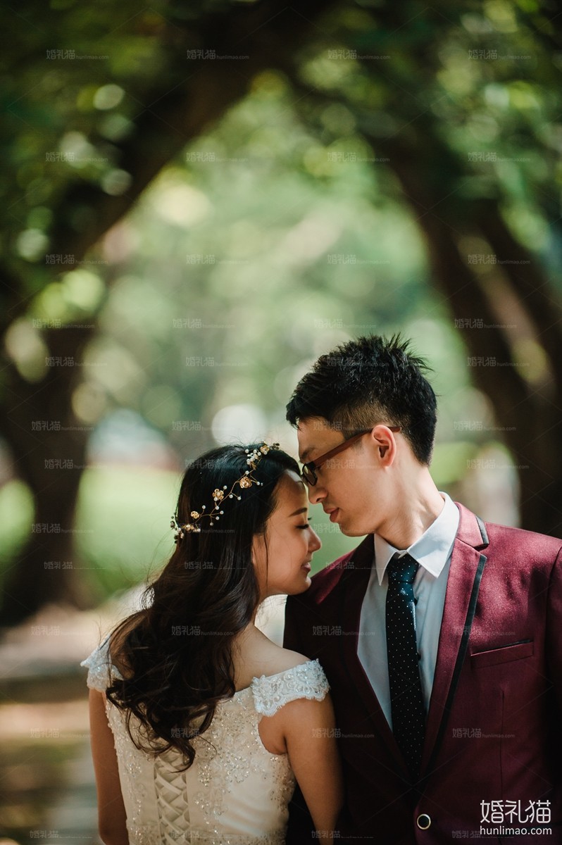 自然清新婚纱照|草地婚纱摄影,[自然清新, 草地],深圳婚纱照,婚纱照图片