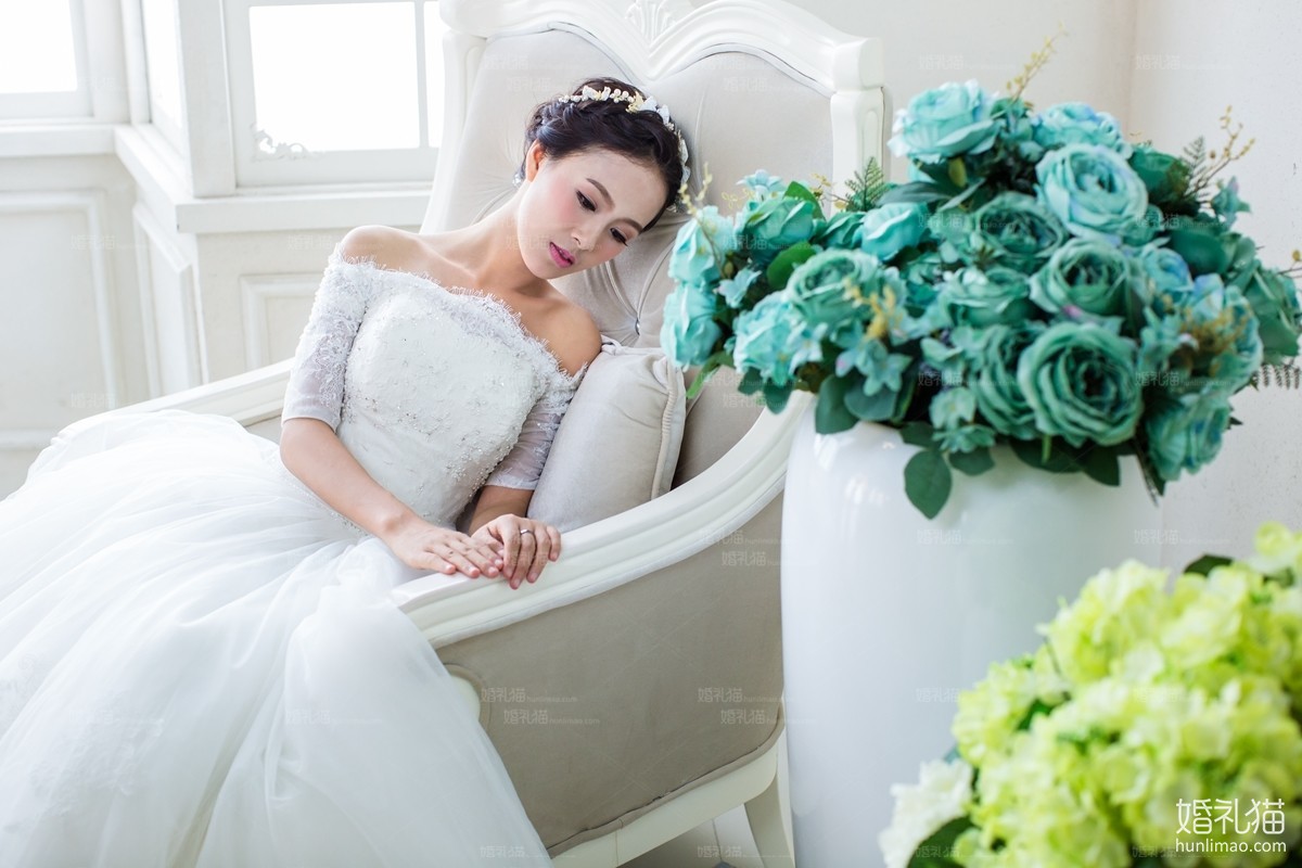 韩式婚纱照图片|纯色背景婚纱摄影,[韩式, 纯色背景],广州婚纱照,婚纱照图片
