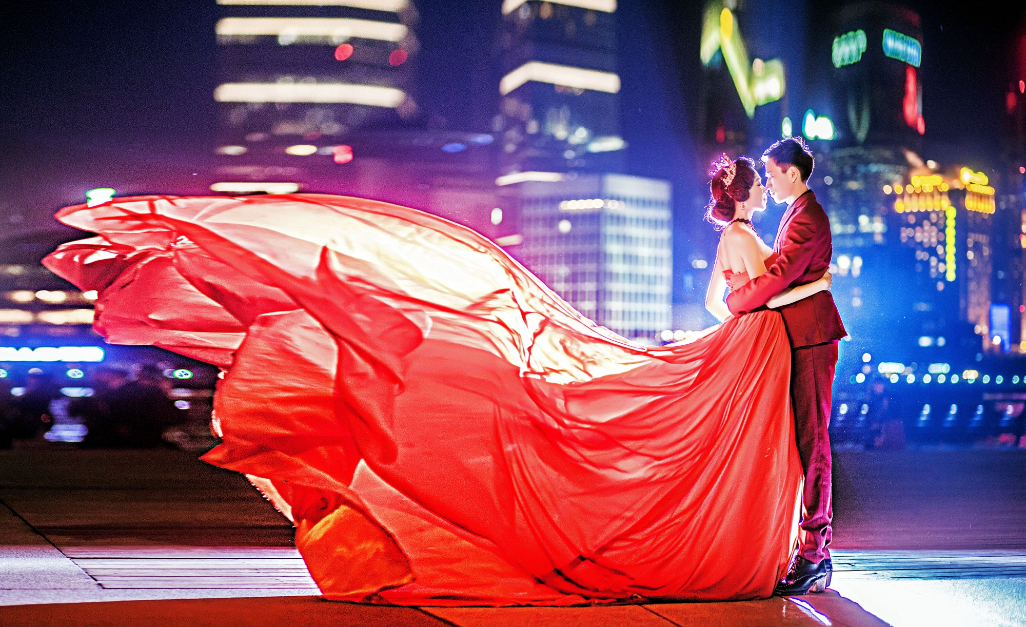 街拍结婚照|夜景婚纱照图片-上海婚纱照欣赏