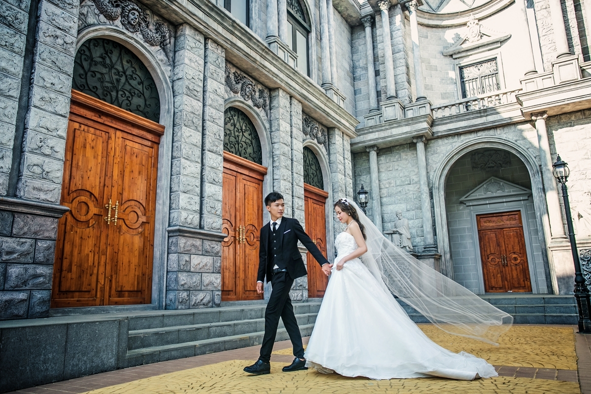 欧式婚纱摄影|城堡婚纱照-肇庆婚纱照欣赏